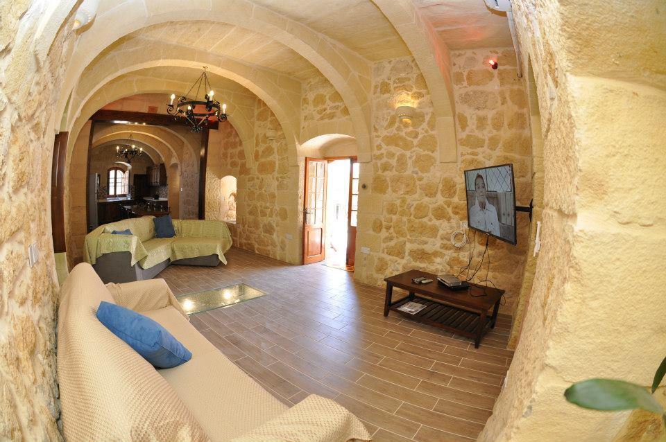 Mikiel U Rosa Holiday Farmhouse With Large Private Pool Zebbug  Extérieur photo